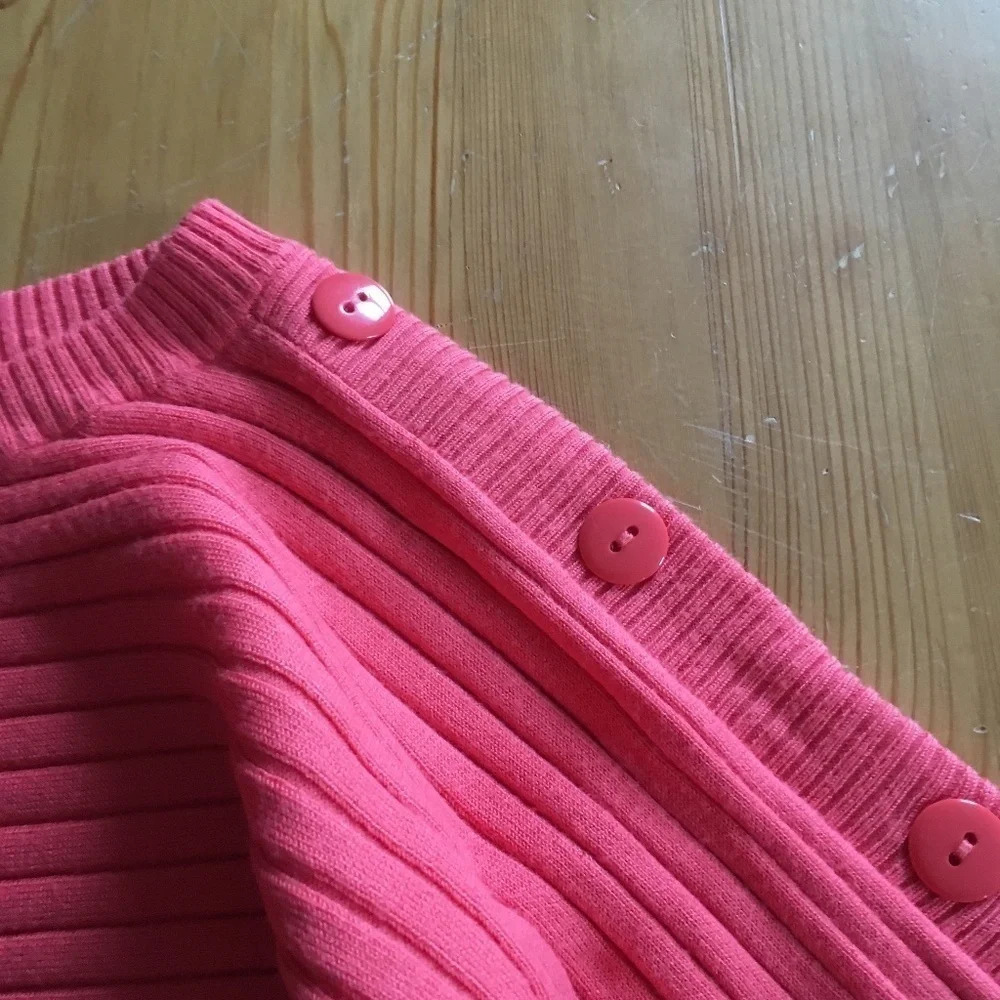 5/$25 Ribbed Sweater - Picture 2 of 4